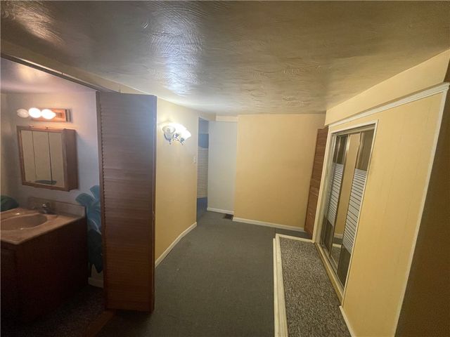 1822 Fox Way, South Side, PA 15203