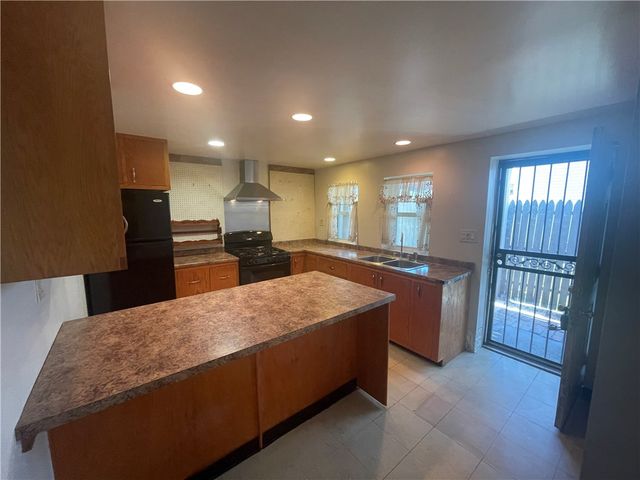 1822 Fox Way, South Side, PA 15203