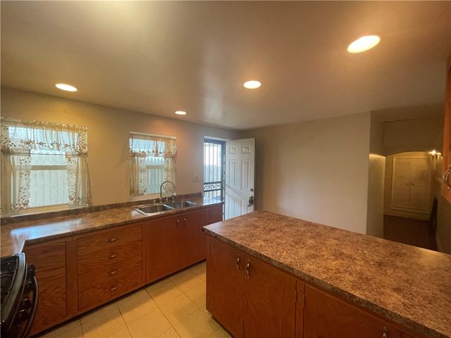 1822 Fox Way, South Side, PA 15203