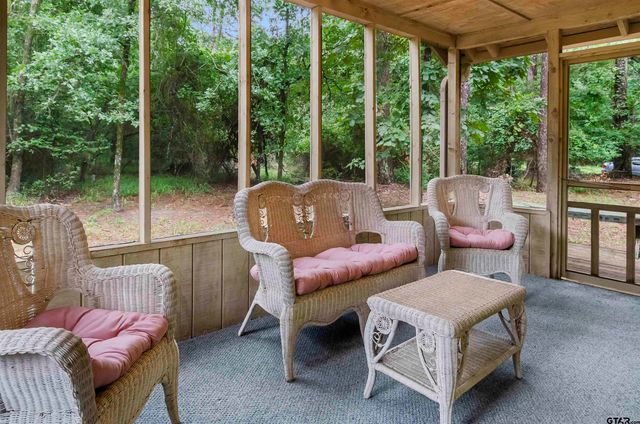 1161 Valleywood Trail, Holly Lake Ranch, TX 75765