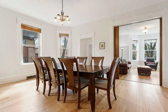 518 N Lombard Avenue, Oak Park, IL 60302