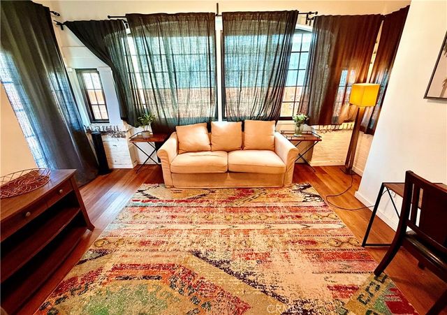 5336 Lemon Grove, Los Angeles, CA 90038