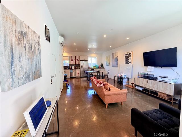 5336 Lemon Grove, Los Angeles, CA 90038