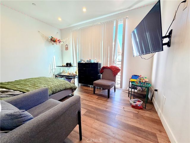 5336 Lemon Grove, Los Angeles, CA 90038