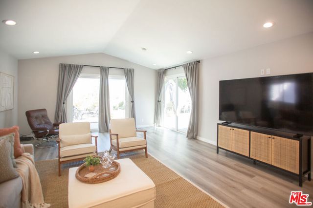 137 Main Street, Los Alamos, CA 93440