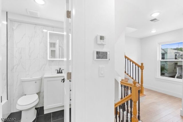 31 Cummings St, Irvington Twp., NJ 07111