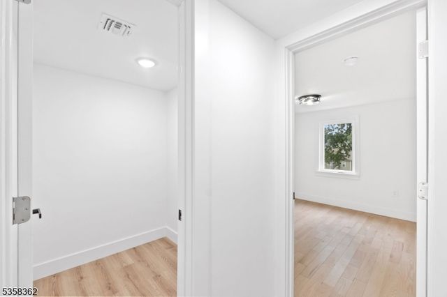 31 Cummings St, Irvington Twp., NJ 07111