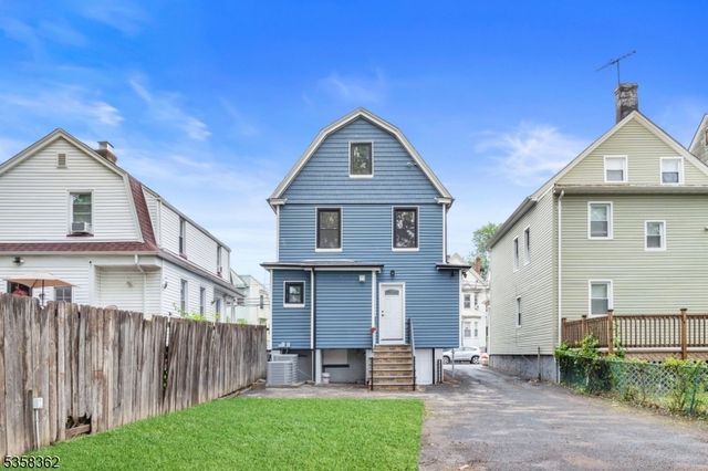 31 Cummings St, Irvington Twp., NJ 07111