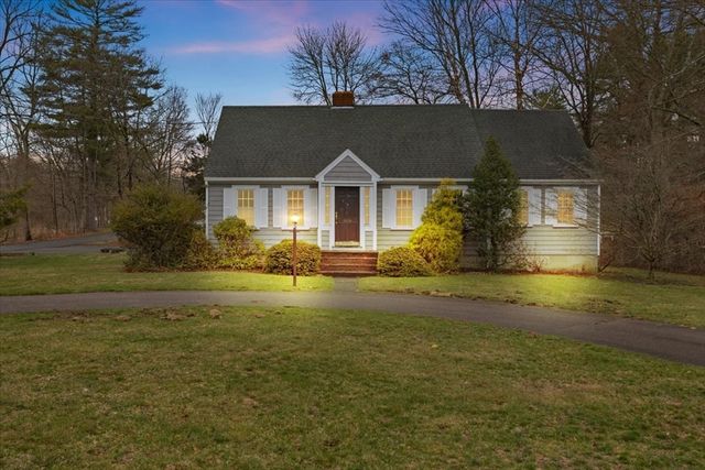 1553 Broadway, Raynham, MA 02767