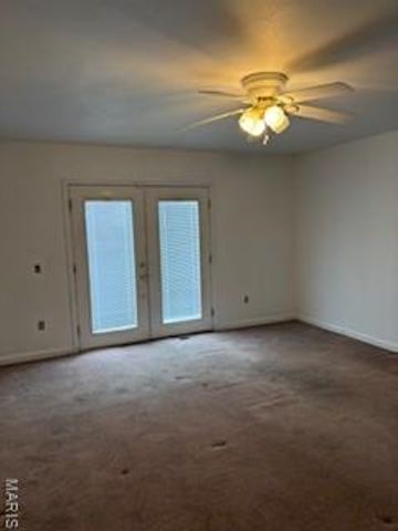 3490 Greenway Chase Drive, Florissant, MO 63031