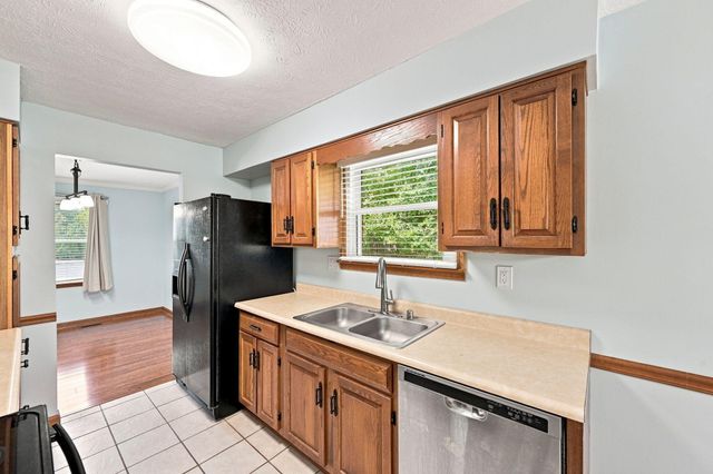 2598 Lake Court, Villa Hills, KY 41017