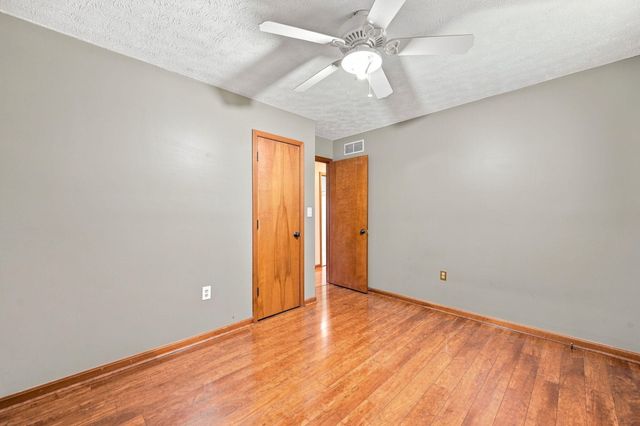 2598 Lake Court, Villa Hills, KY 41017