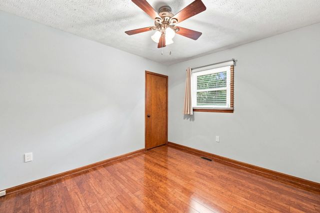 2598 Lake Court, Villa Hills, KY 41017