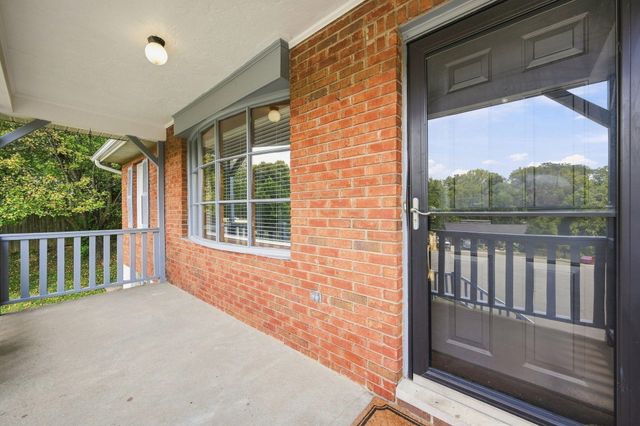 2598 Lake Court, Villa Hills, KY 41017