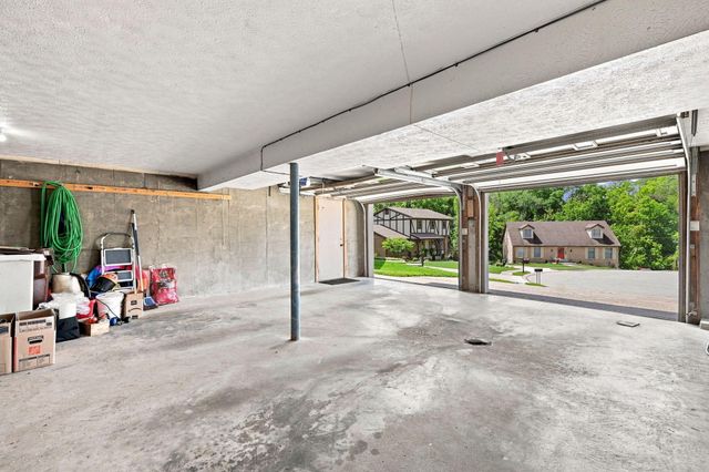 2598 Lake Court, Villa Hills, KY 41017