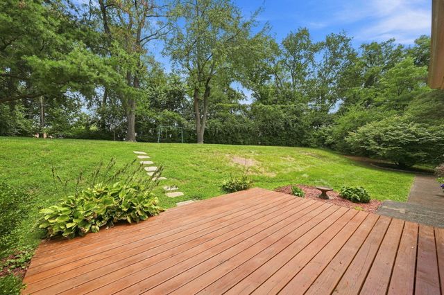 2598 Lake Court, Villa Hills, KY 41017