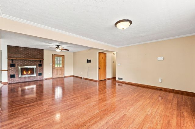 2598 Lake Court, Villa Hills, KY 41017