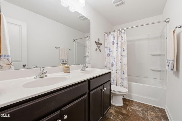 157 S Great White Way, Clayton, NC 27527