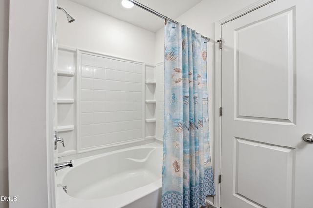 157 S Great White Way, Clayton, NC 27527