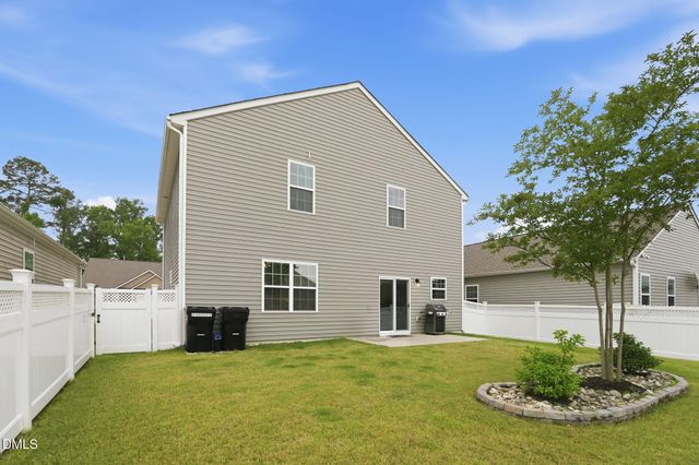 157 S Great White Way, Clayton, NC 27527