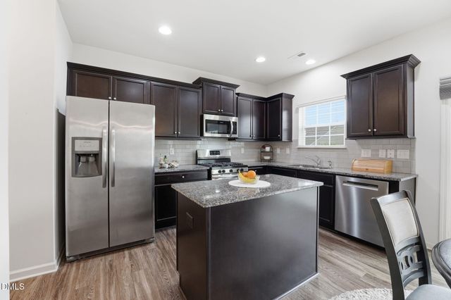 157 S Great White Way, Clayton, NC 27527