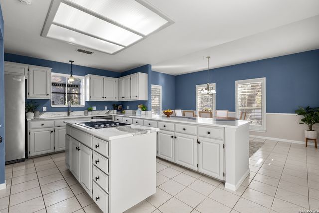 6807 Arrow Way, San Antonio, TX 78256