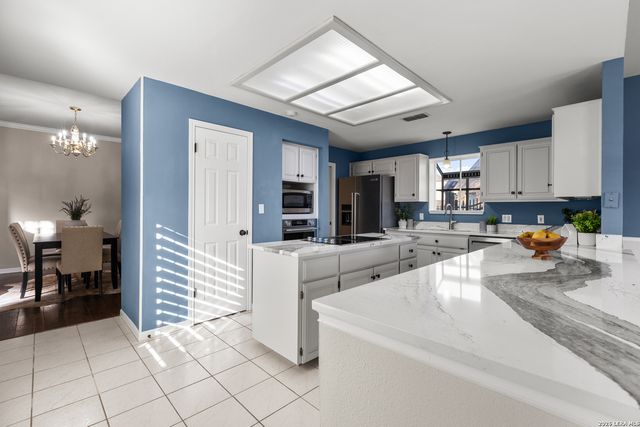 6807 Arrow Way, San Antonio, TX 78256