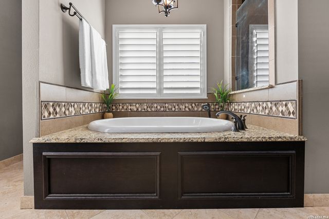 6807 Arrow Way, San Antonio, TX 78256