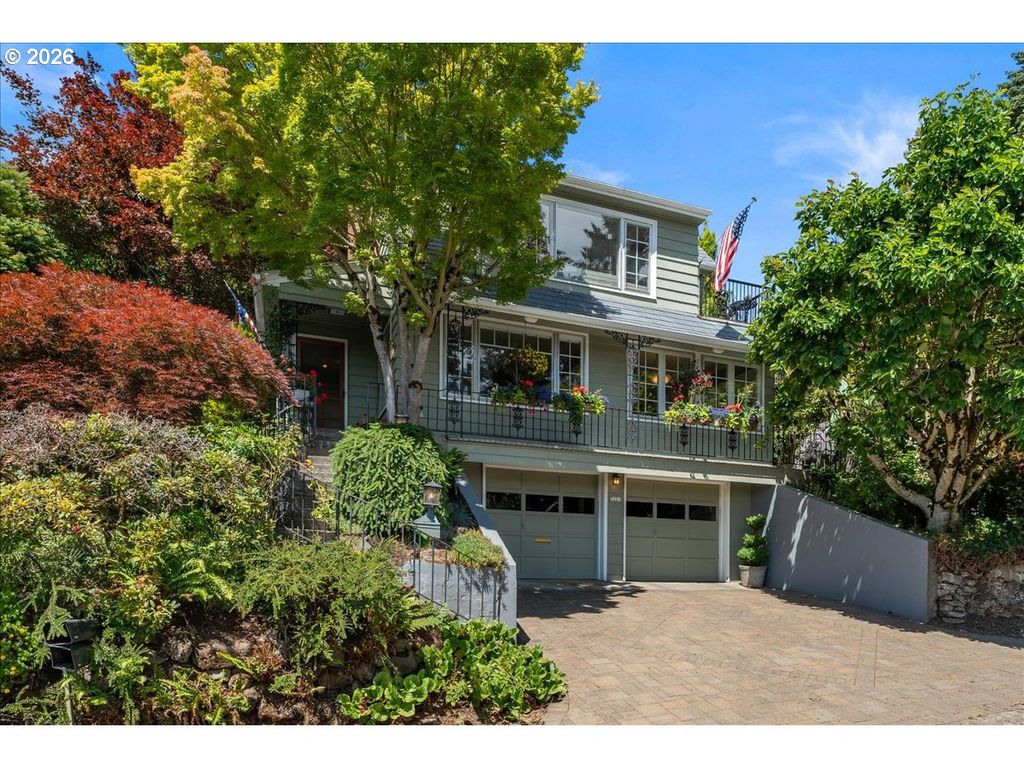 7231 S LAVIEW Dr, Portland, OR 97219