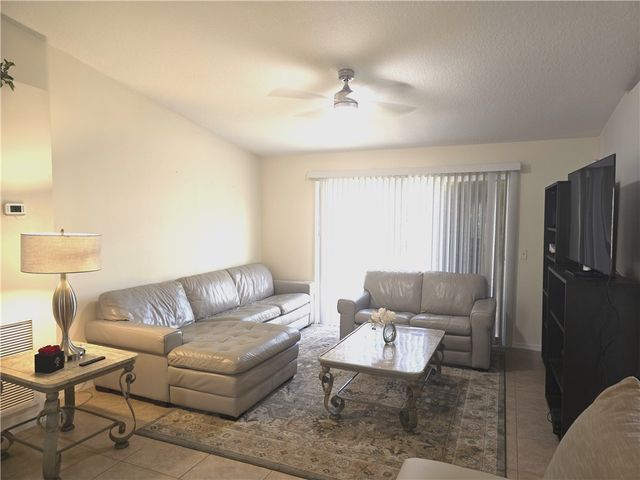 1110 19th Avenue SW, Vero Beach, FL 32962