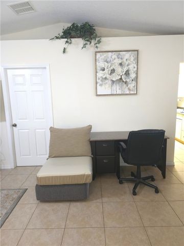 1110 19th Avenue SW, Vero Beach, FL 32962