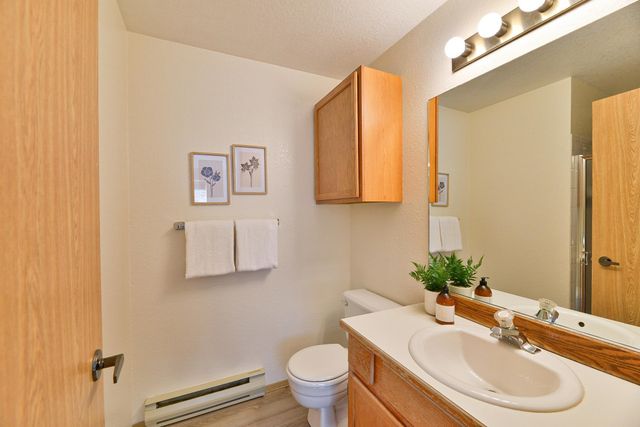 912 W Lincoln Pl, Spokane, WA 99204