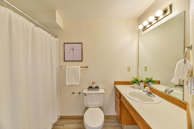 912 W Lincoln Pl, Spokane, WA 99204