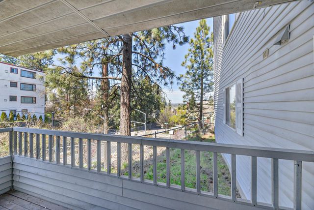 912 W Lincoln Pl, Spokane, WA 99204