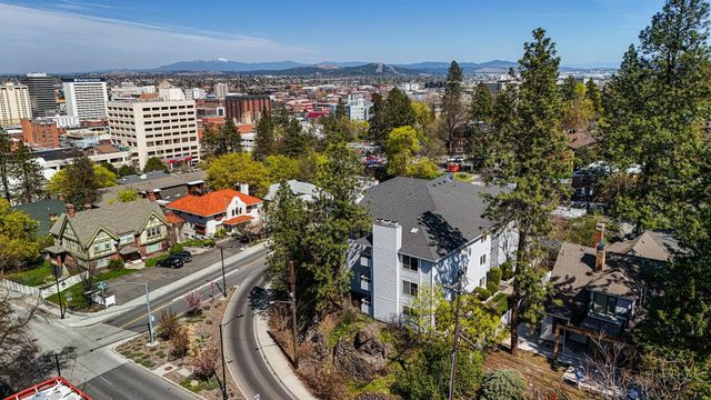 912 W Lincoln Pl, Spokane, WA 99204