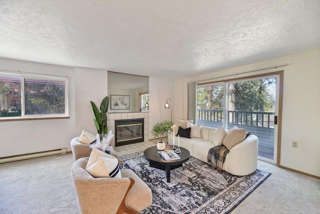 912 W Lincoln Pl, Spokane, WA 99204