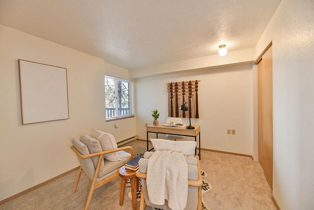 912 W Lincoln Pl, Spokane, WA 99204