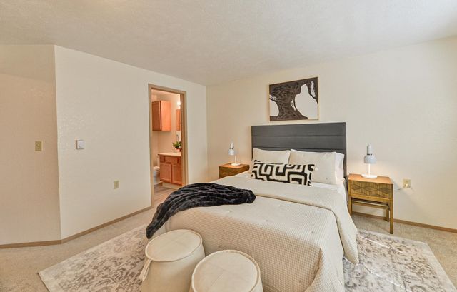 912 W Lincoln Pl, Spokane, WA 99204