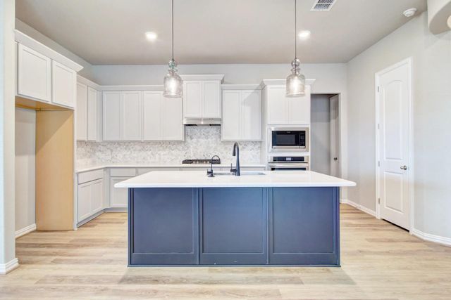 611 Durian LOOP, Buda, TX 78610