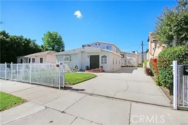 14349 Tiara Street, Sherman Oaks, CA 91401