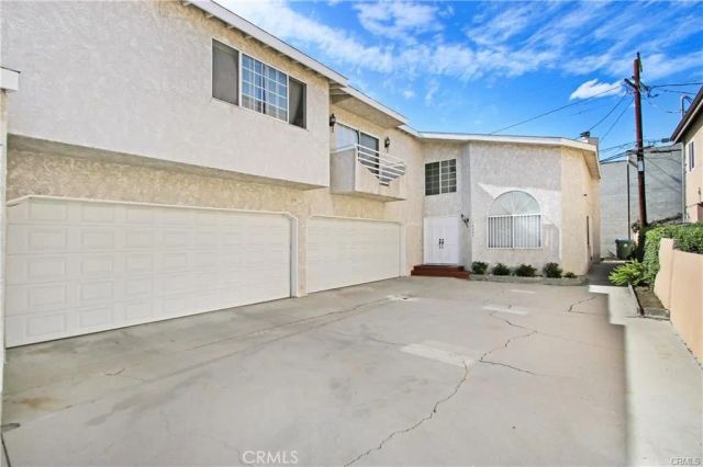 14349 Tiara Street, Sherman Oaks, CA 91401