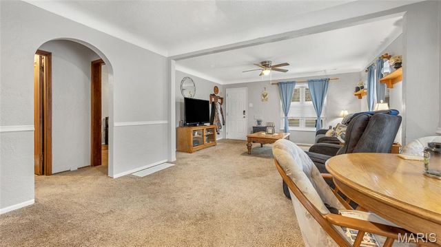 431 Kingston Drive, Unincorporated, MO 63125