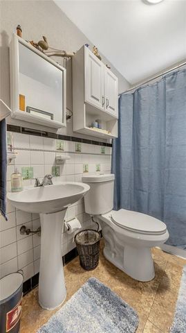 431 Kingston Drive, Unincorporated, MO 63125