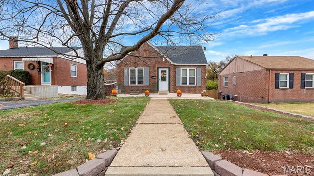 431 Kingston Drive, Unincorporated, MO 63125