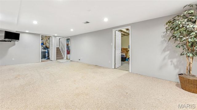 431 Kingston Drive, Unincorporated, MO 63125