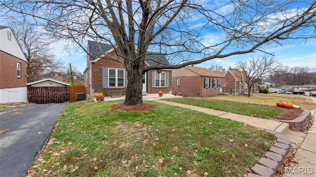 431 Kingston Drive, Unincorporated, MO 63125