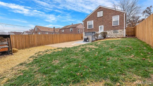 431 Kingston Drive, Unincorporated, MO 63125