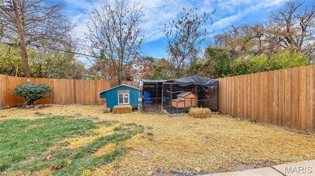 431 Kingston Drive, Unincorporated, MO 63125