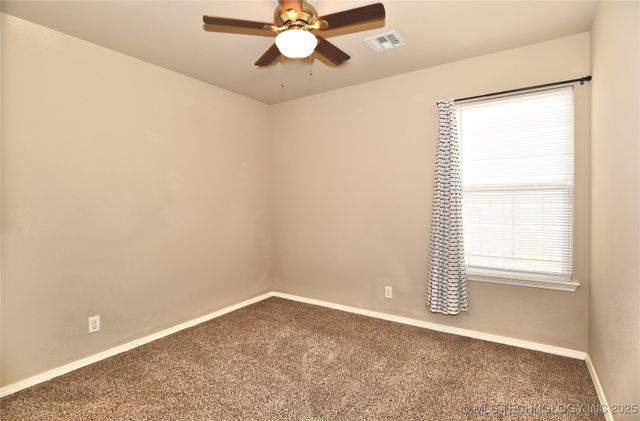 6709 N 128 East Avenue, Owasso, OK 74055