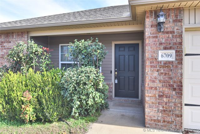 6709 N 128 East Avenue, Owasso, OK 74055